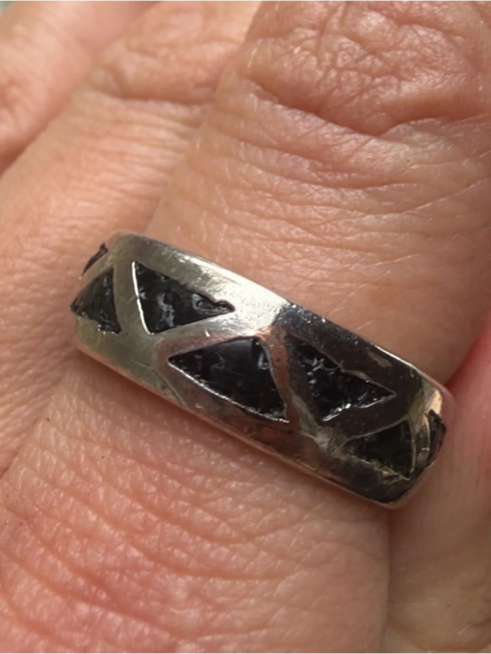 Men's Silver-Tone Geometric Inlay Ring Sz9 Black Detail